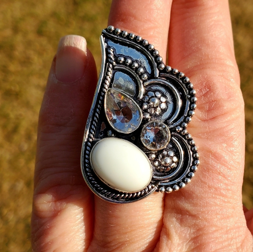 New White Jade & Crystal Quartz Silver Ring.